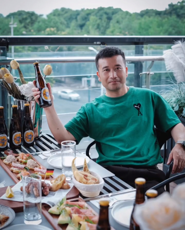 陳文斌的第一张照片--百色相亲服务中心