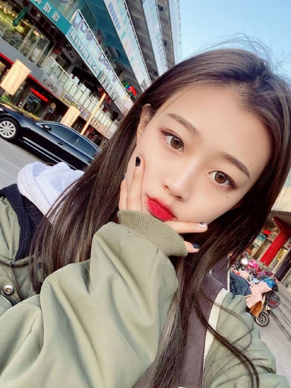 林儿呀的第一张照片--百色相亲服务中心