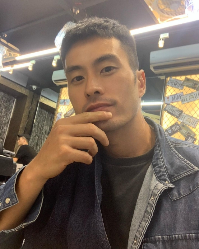 伟业强哥的第一张照片--百色相亲服务中心