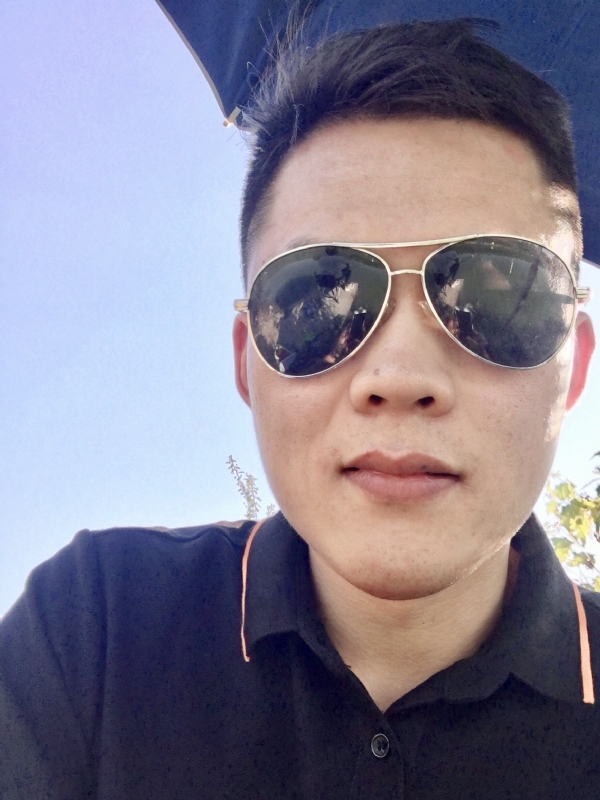 德鹏的第一张照片--百色相亲服务中心