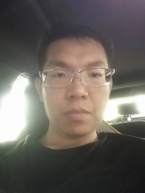 小黑包的第一张照片--百色相亲服务中心