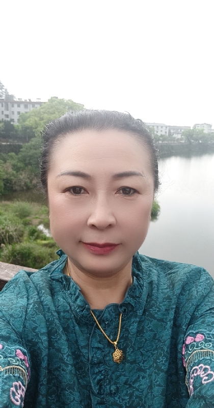 雨中情的第二张照片--百色相亲服务中心