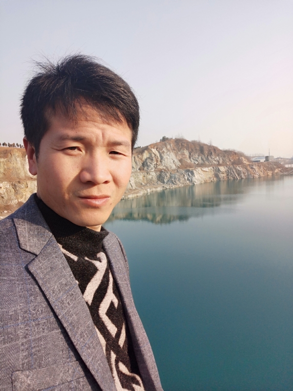 寒夜的第二张照片--百色相亲服务中心