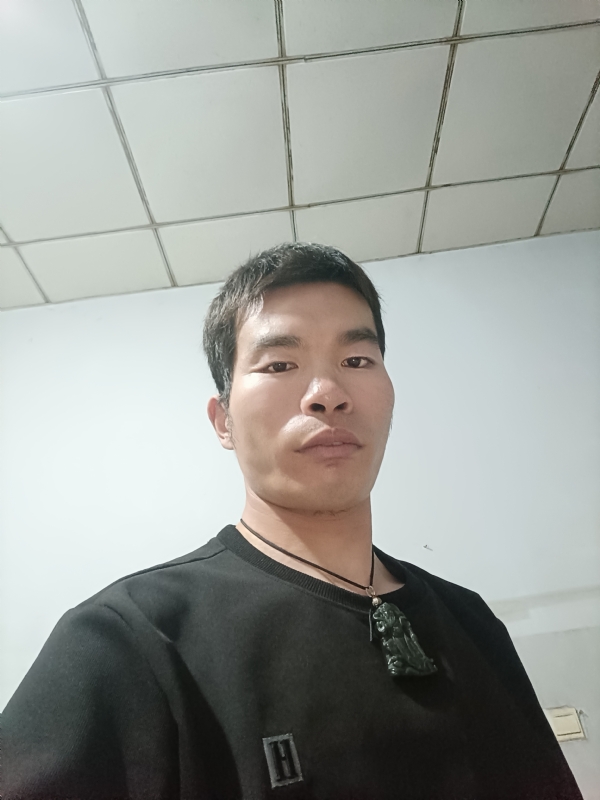 小松(11)的第一张照片--百色相亲服务中心