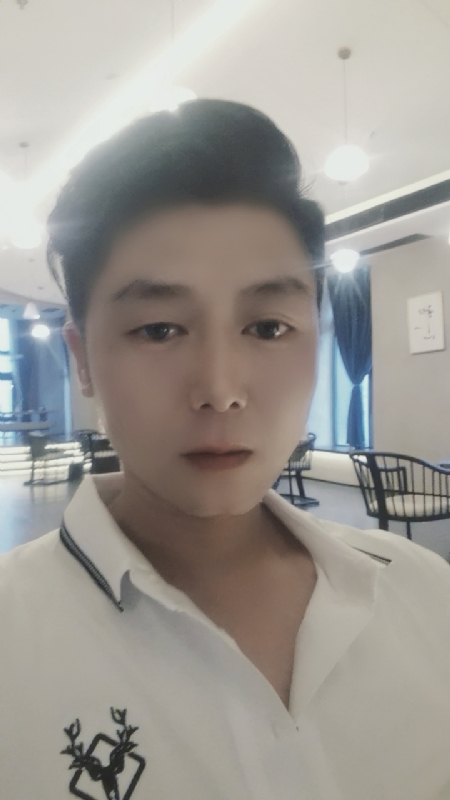 哎哎的第一张照片--百色相亲服务中心