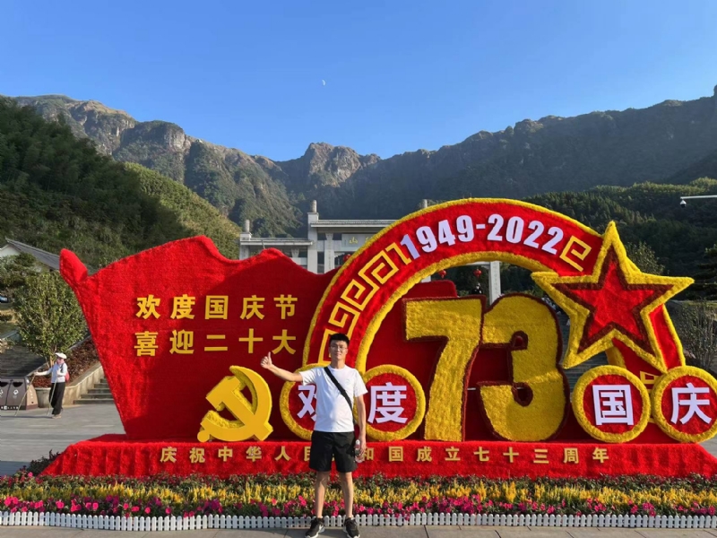 智轩的第一张照片--百色相亲服务中心