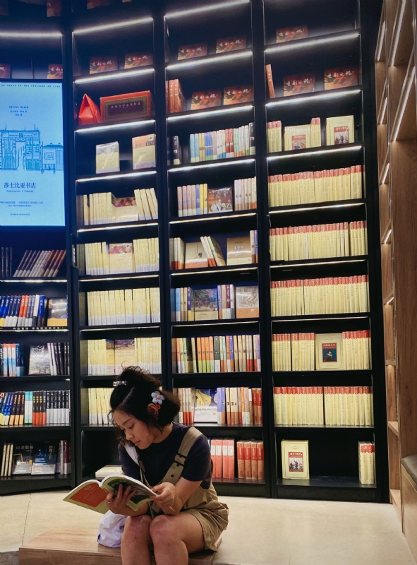 佳妹的第一张照片--百色相亲服务中心