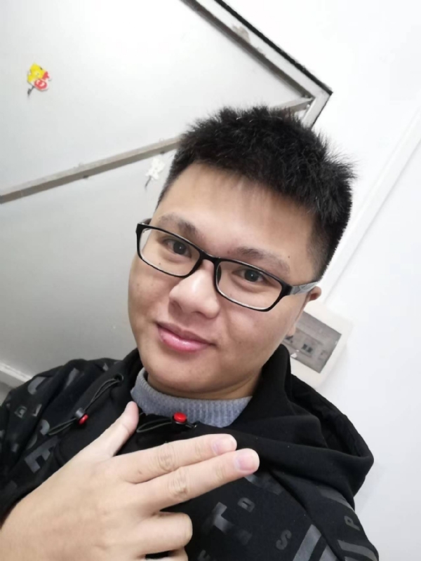 小小梦执的第一张照片--百色相亲服务中心