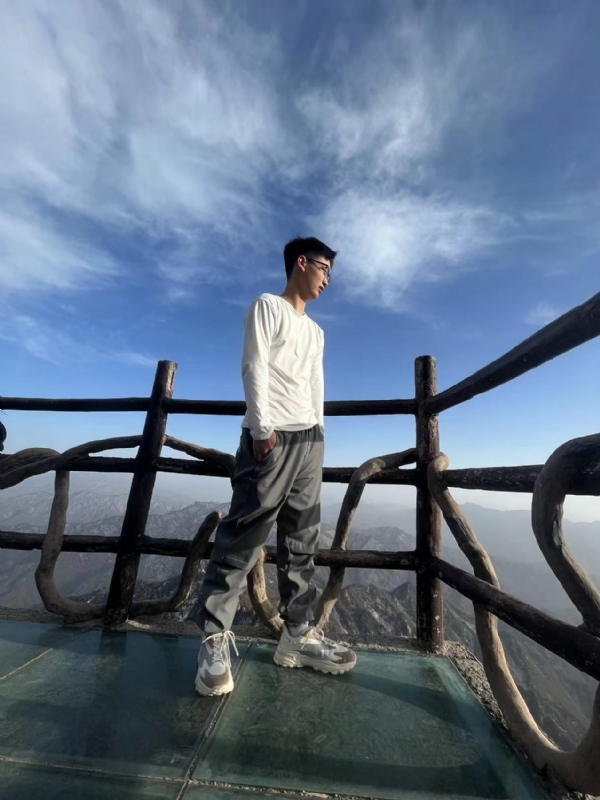 怜ぁ熙的第一张照片--百色相亲服务中心