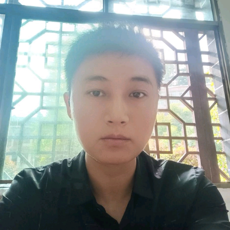 枫叶的第一张照片--百色相亲服务中心