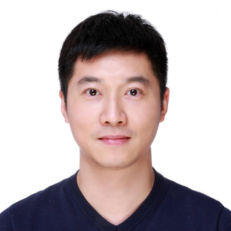 大手牵小手的第一张照片--百色相亲服务中心