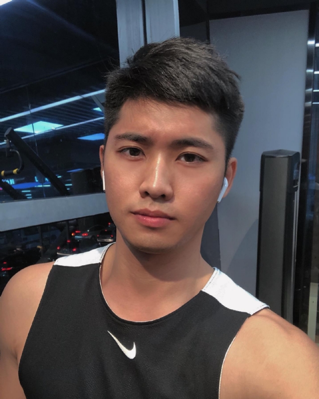 林毅的第一张照片--百色相亲服务中心