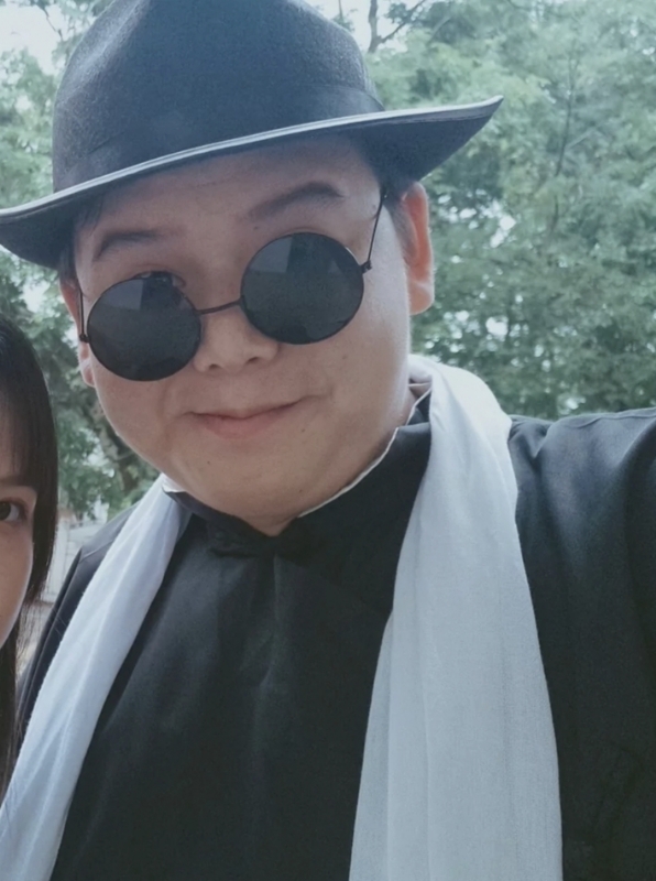 小路口的第一张照片--百色相亲服务中心