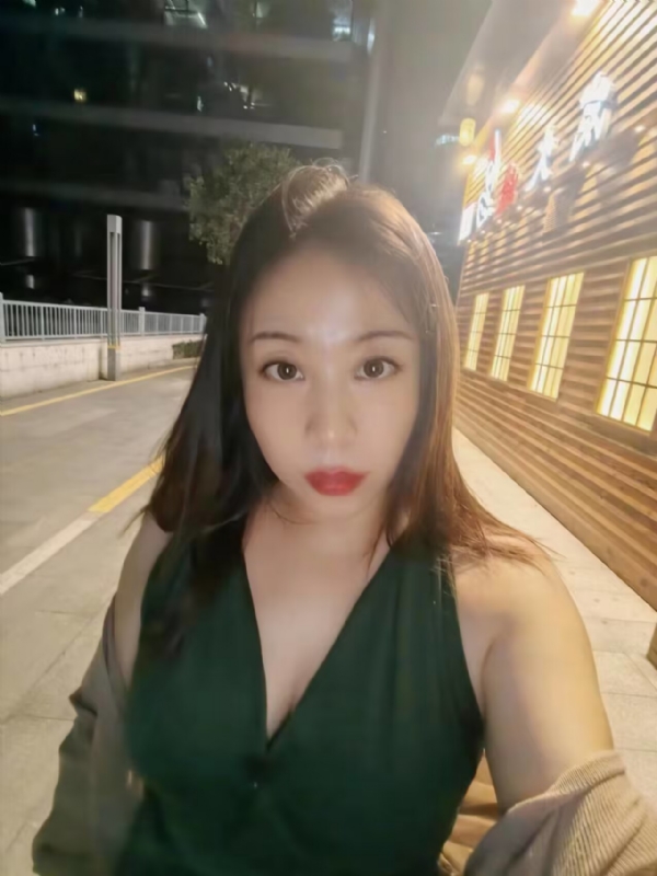 叶子青青的第三张照片--百色相亲服务中心