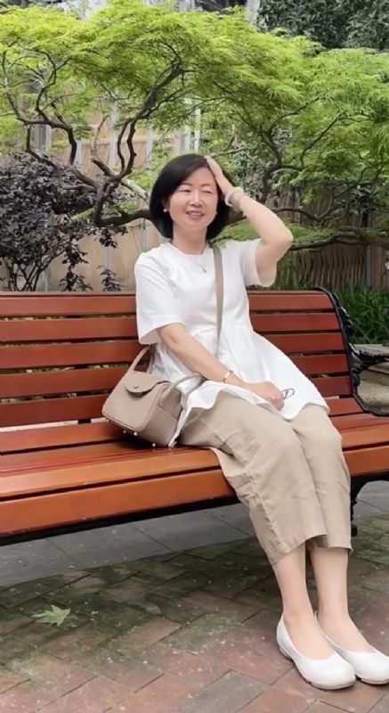 千年老母猪的第一张照片--百色相亲服务中心