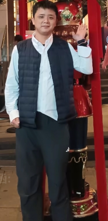 龙凤呈祥的第一张照片--百色相亲服务中心