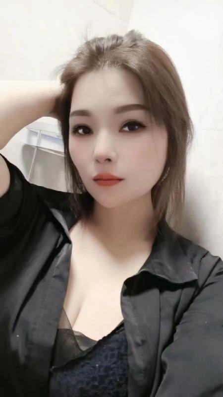 爱笑的女孩的第一张照片--百色相亲服务中心