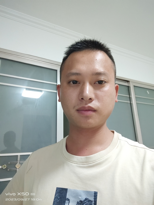 小yan同学的第一张照片--百色相亲服务中心