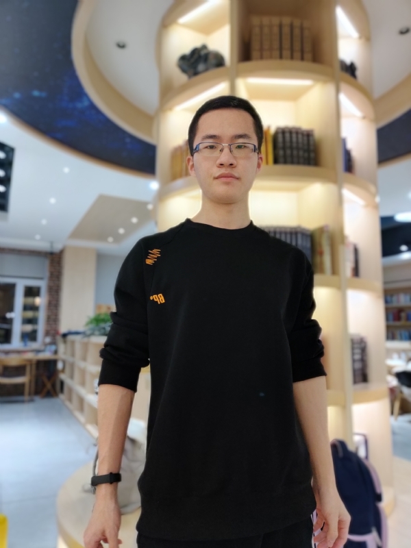 轩墨的第一张照片--百色相亲服务中心