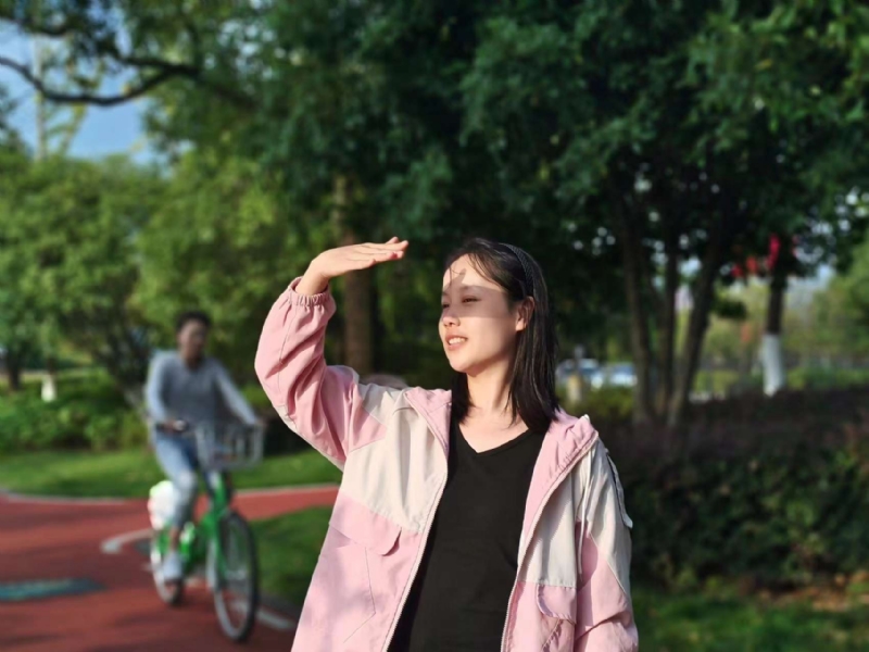 达拉崩吧的第一张照片--百色相亲服务中心