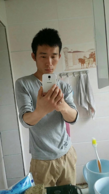 蔚蓝天空的第一张照片--百色相亲服务中心