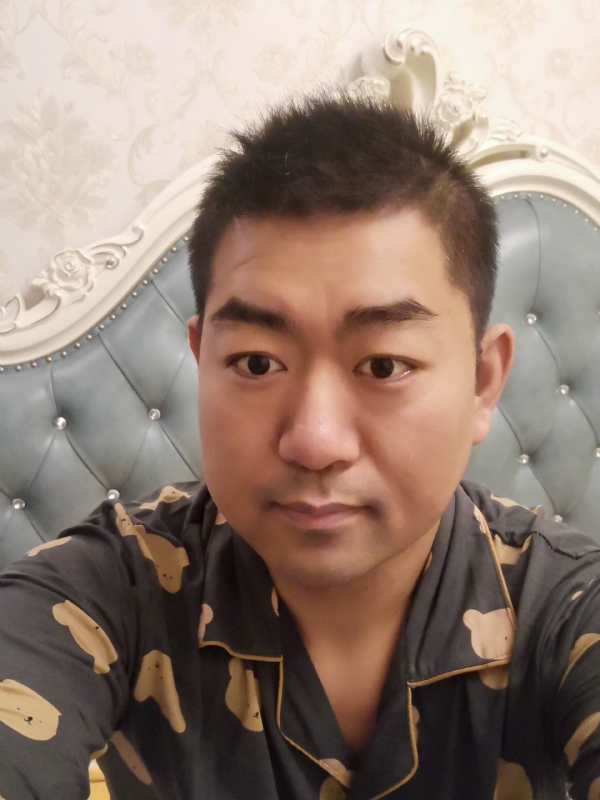 曾经的第一张照片--百色相亲服务中心