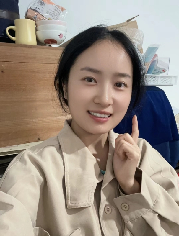 多喝热水的第一张照片--百色相亲服务中心