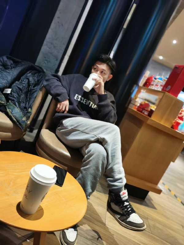 LAZY的第一张照片--百色相亲服务中心