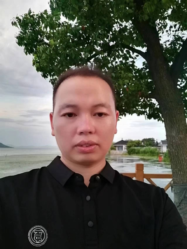 一起说晚安的第一张照片--百色相亲服务中心