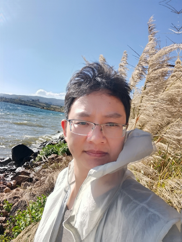 梅安歌的第一张照片--百色相亲服务中心