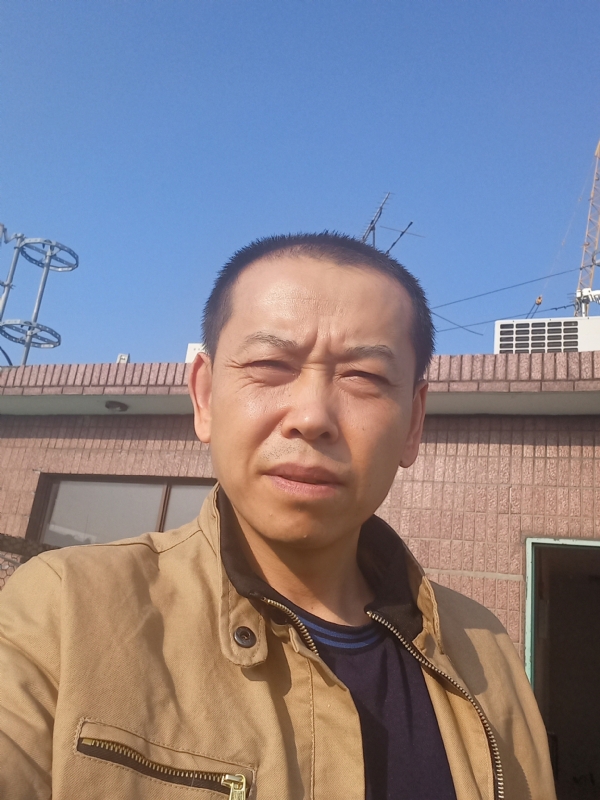 红尘逐浪的第一张照片--百色相亲服务中心