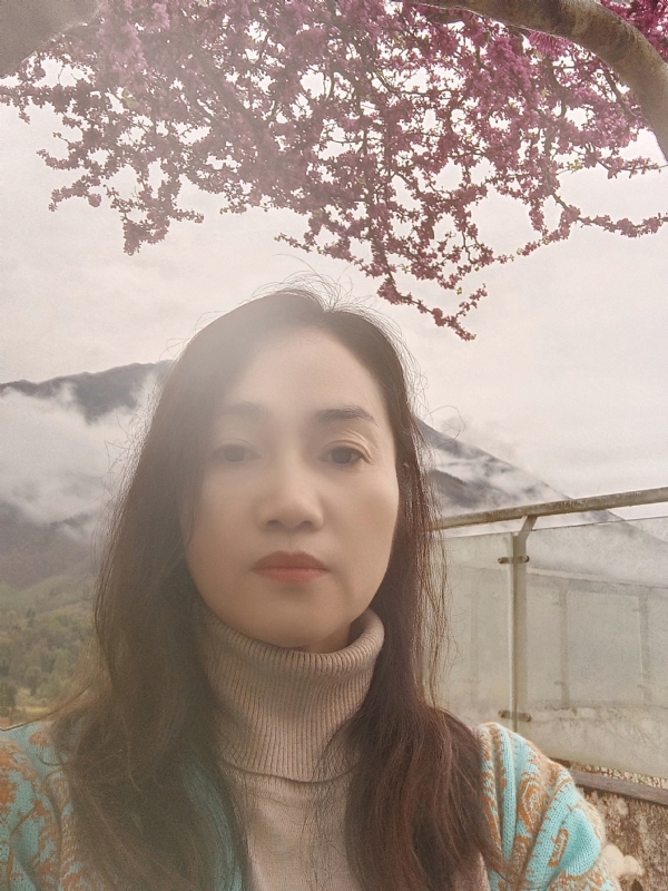 悠然磬歆的第一张照片--百色相亲服务中心