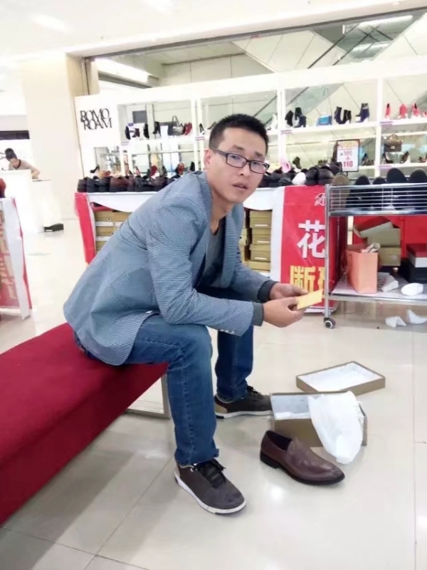 借我你的手的第一张照片--百色相亲服务中心