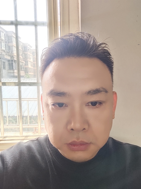 爱人先爱己的第一张照片--百色相亲服务中心