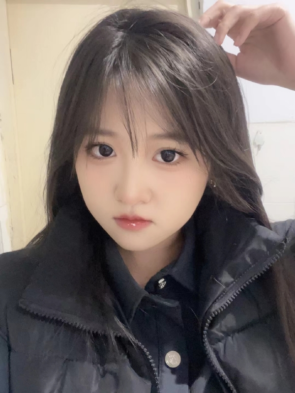 荣荣的第一张照片--百色相亲服务中心