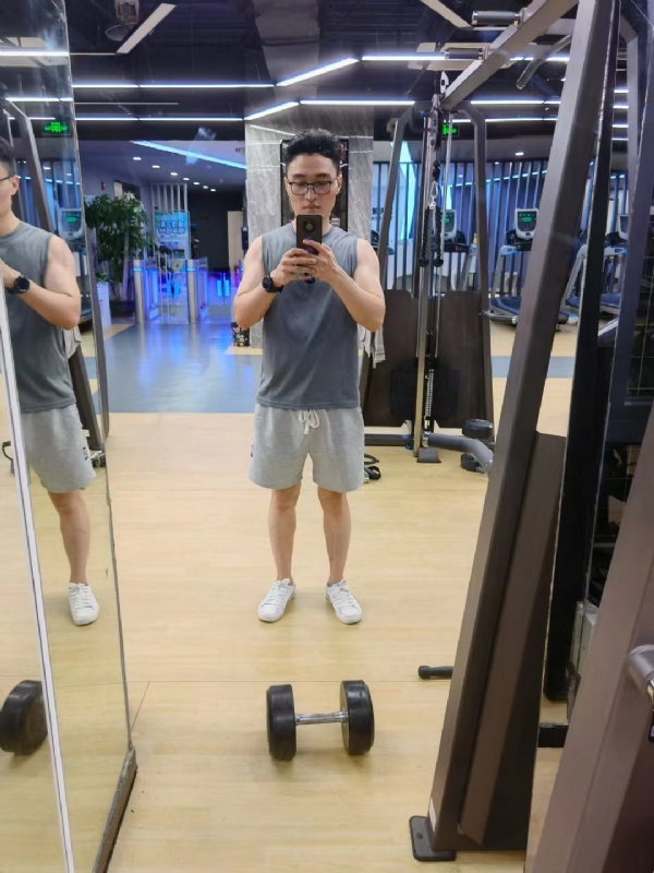 超哥的第一张照片--百色相亲服务中心