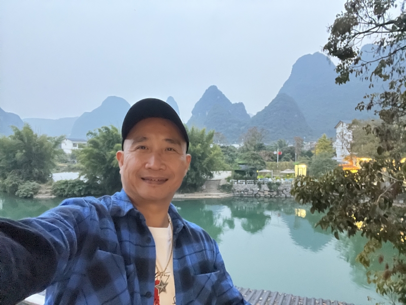 民叔叔的第一张照片--百色相亲服务中心