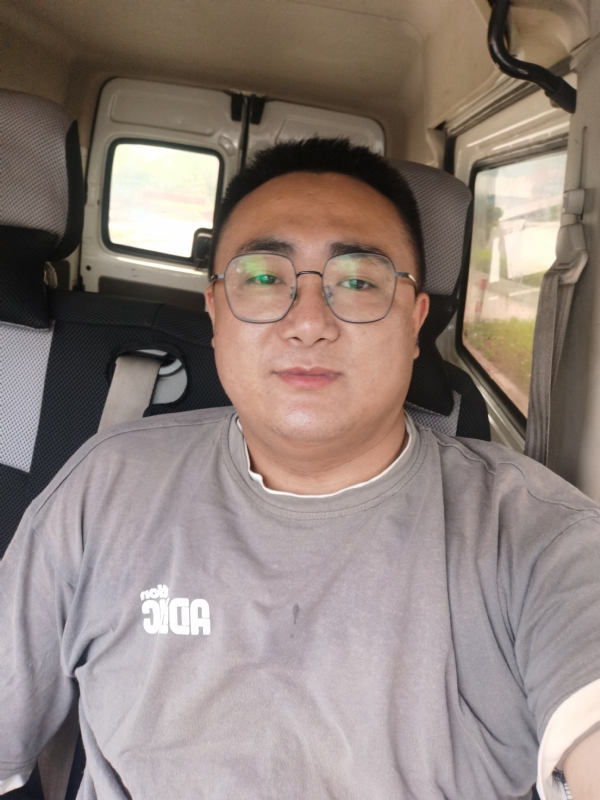 奇卡的第二张照片--百色相亲服务中心