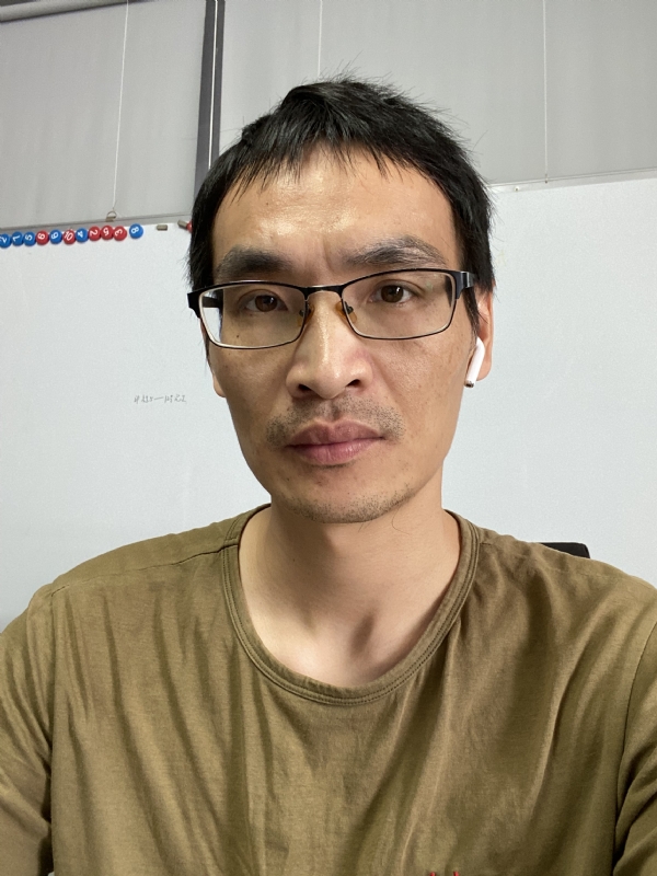 孤独的根号三的第一张照片--百色相亲服务中心