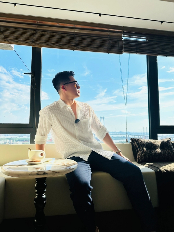 雨夜追风的第一张照片--百色相亲服务中心