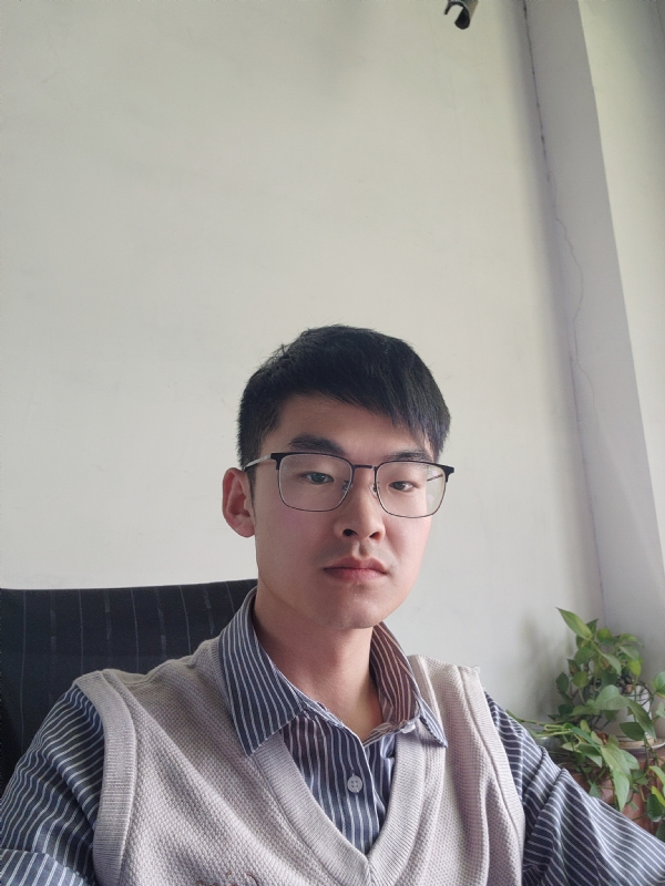 琉璃的第一张照片--百色相亲服务中心