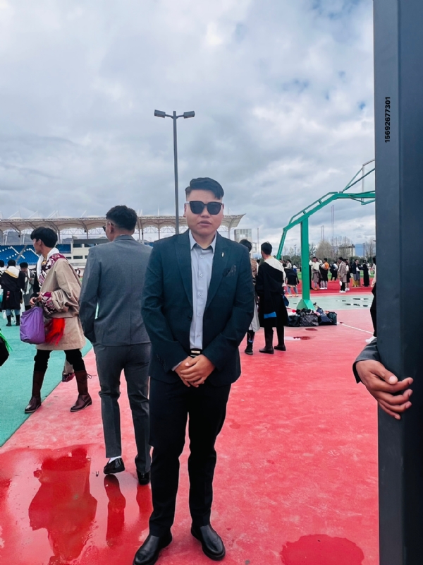 脸皮暴的第一张照片--百色相亲服务中心