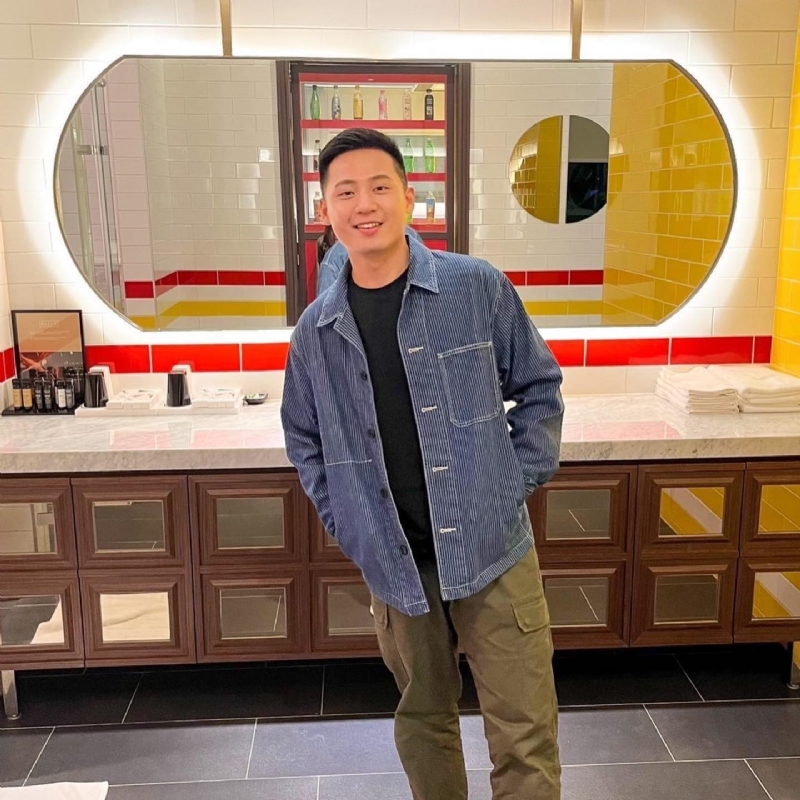 孤獨的男人的第一张照片--百色相亲服务中心