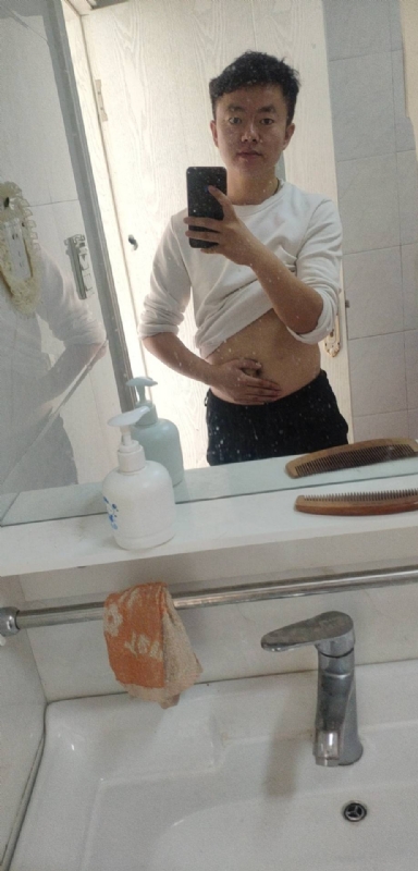 官方认证的亮亮的第一张照片--百色相亲服务中心