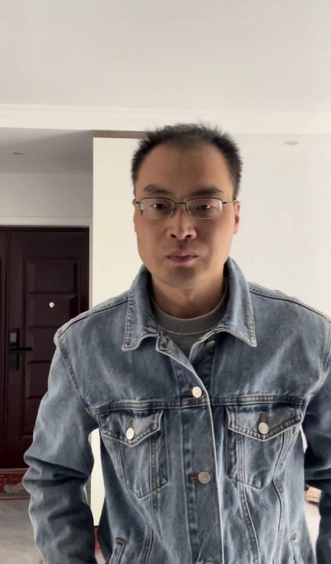 墨灬白的第一张照片--百色相亲服务中心