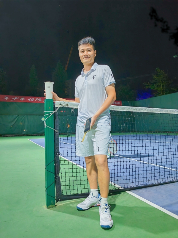 网球罗的第五张照片--百色相亲服务中心