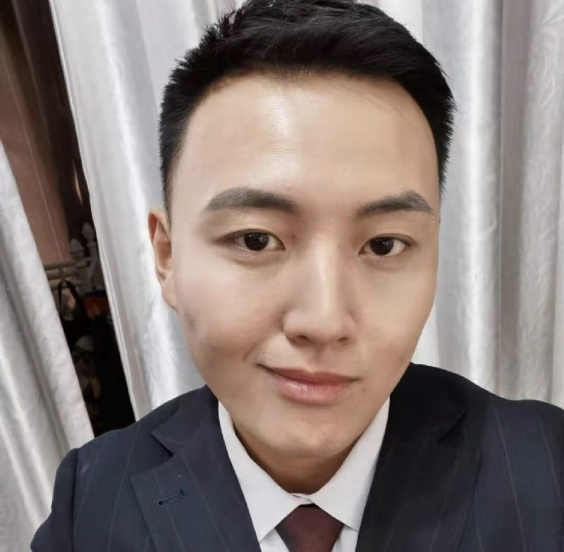 英俊潇洒的第二张照片--百色相亲服务中心