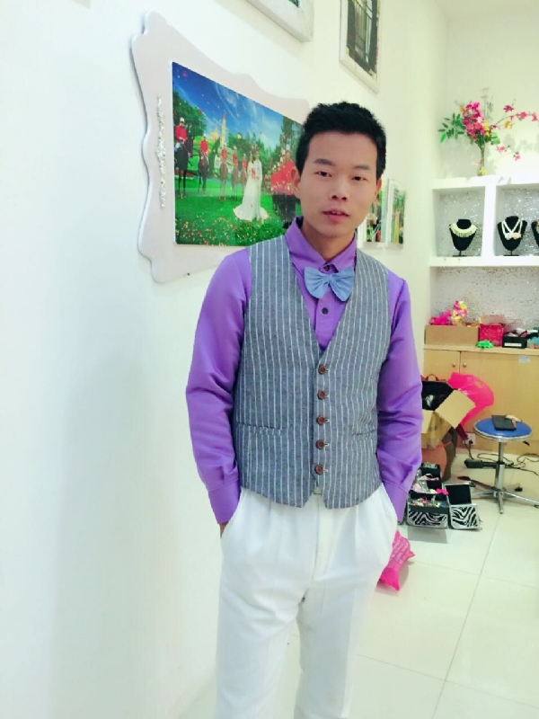 晚星的第一张照片--百色相亲服务中心