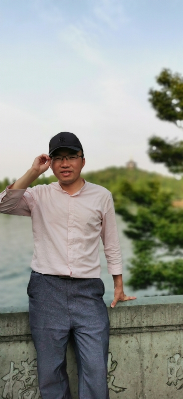 大叔有点忙的第三张照片--百色相亲服务中心