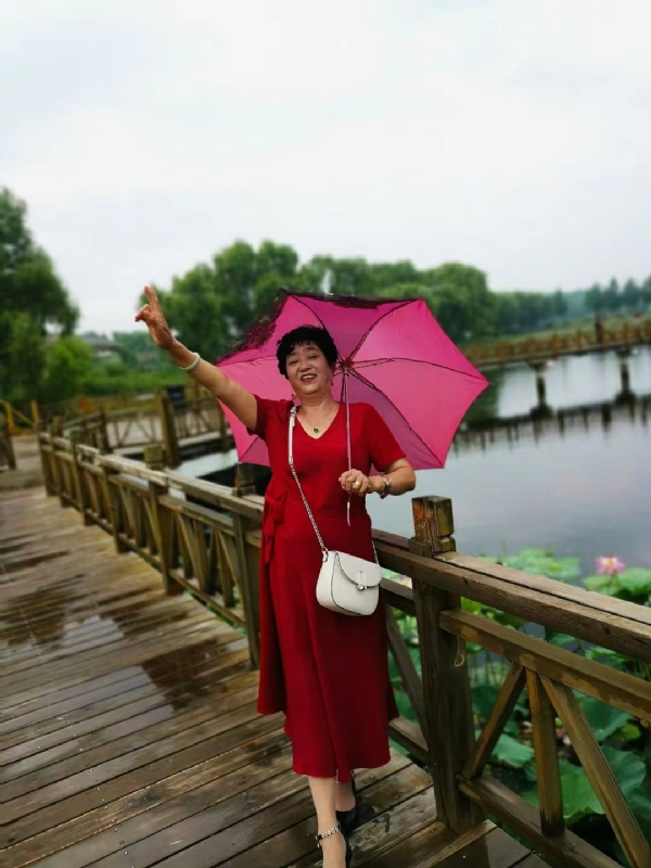 陈姐的第三张照片--百色相亲服务中心